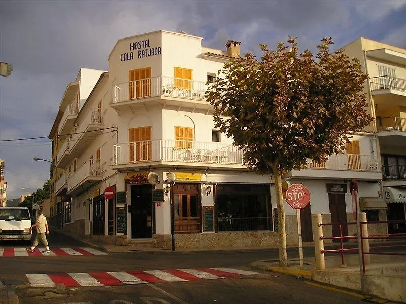 Hostal Cala Ratjada Кала Ратьяда Гостевой дом