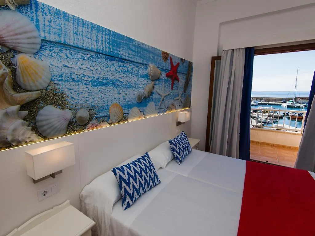 Hostal Cala Ratjada Кала Ратьяда Гостевой дом