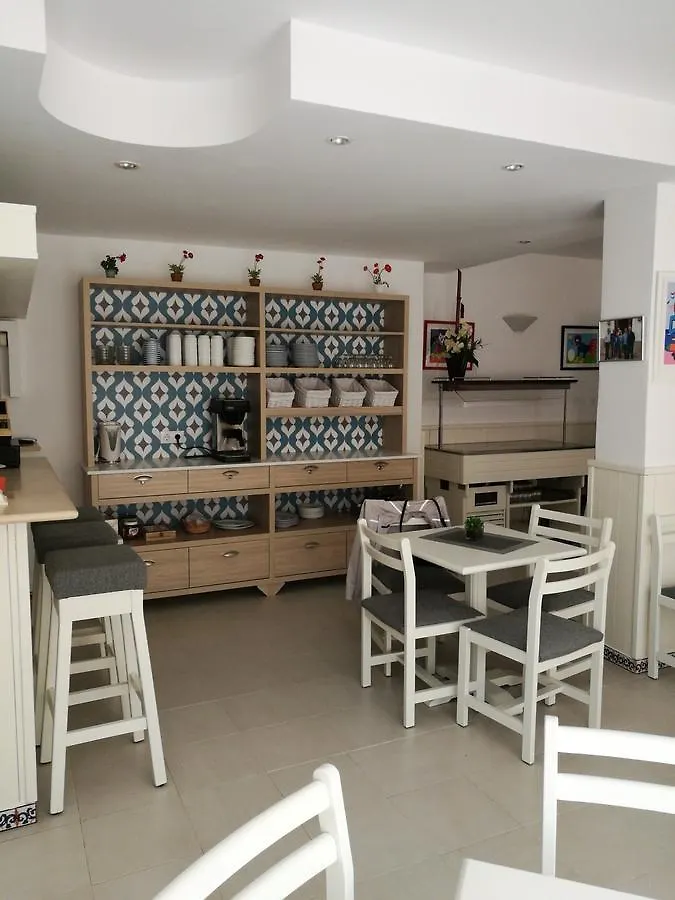 Hostal Cala Ratjada Кала Ратьяда