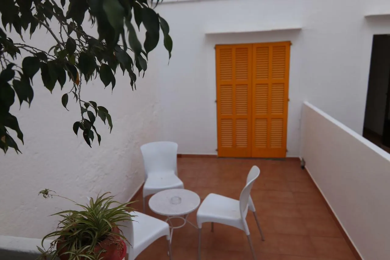 Гостевой дом Hostal Cala Ratjada Кала Ратьяда